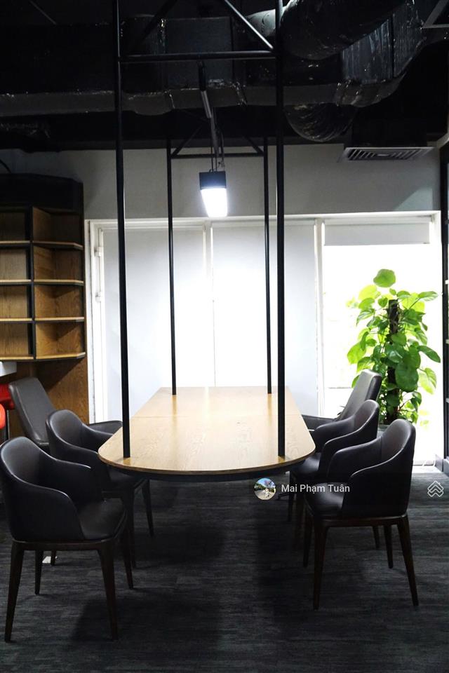 Cho thuê văn phòng sala mặt tiền nguyễn cơ thạch 300m chỉ 130 triệu/tháng