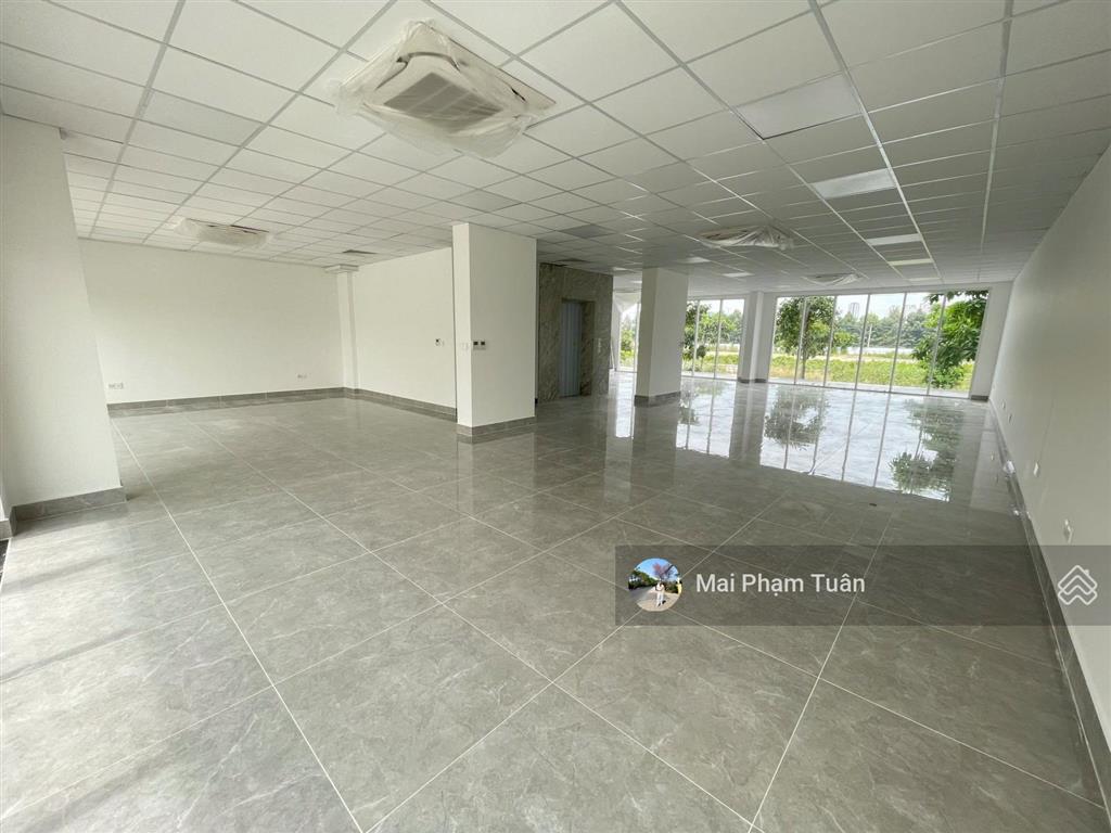 Cho thuê saritown sala 800m sử dụng mặt tiền đường lớn, phù hợp showroom & văn phòng