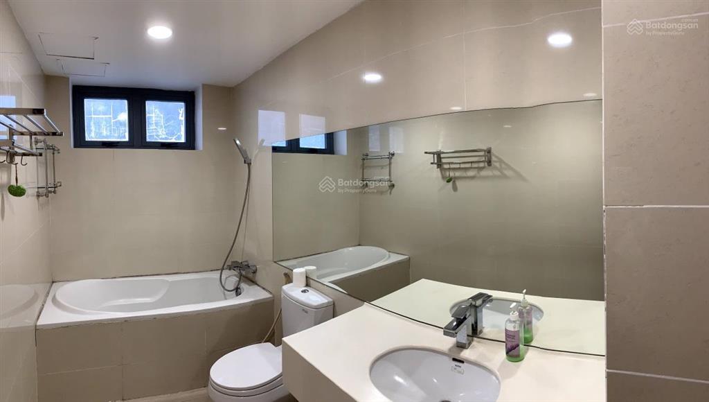 Bán chung cư 139m2 skycity tower 88 láng hạ