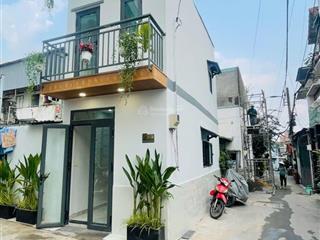 Nhà hiếm chỉ 2 tỷ 150 nhà 2 tầng hẻm xe hơi đường lê văn việt sổ riêng