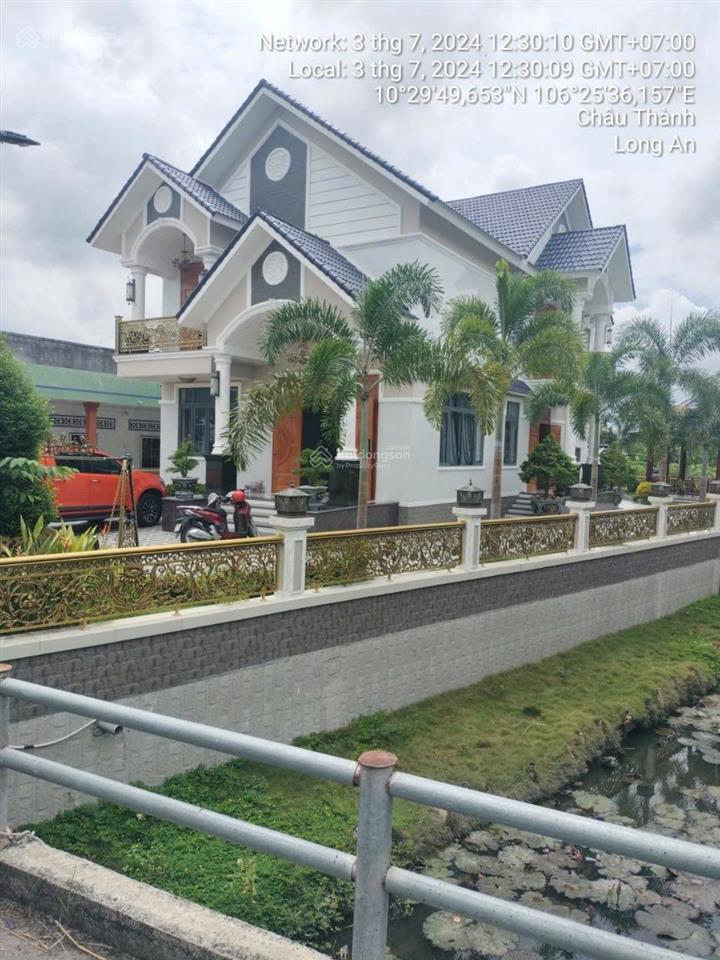 Bán biệt thự tại tỉnh lộ 827, 443m2, giá 5,7 tỷ vnd, hàng hiếm