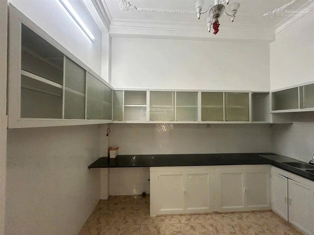 Nhà mới chính chủ chưa qua đầu tư, cách 10 bước chân là ra mặt tiền lê văn sỹ quận 3, chỉ 8ty7