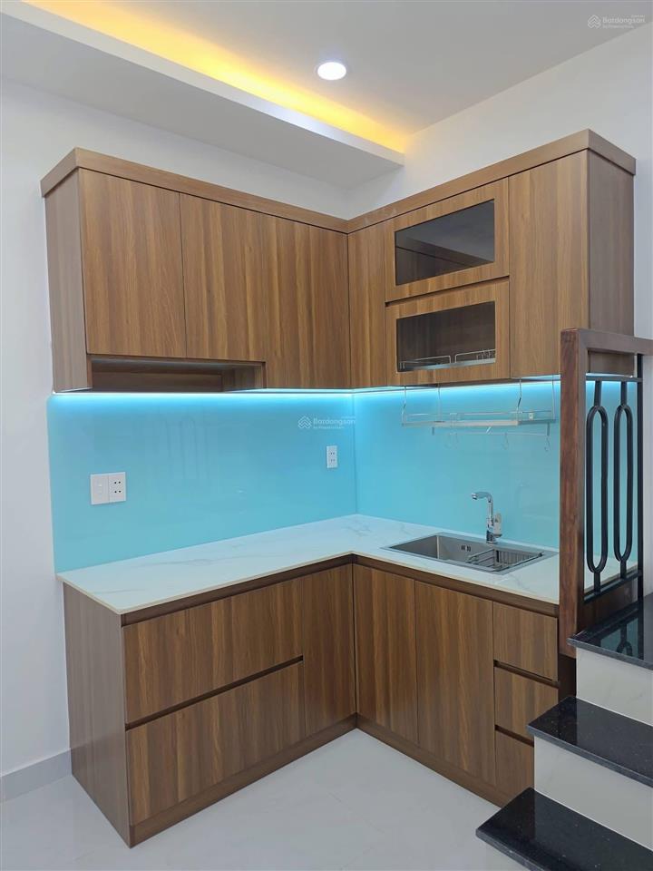 Nhà mới pháp lý chuẩn giá rẻ quân 11