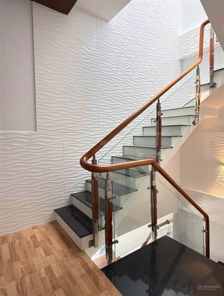 Mặt tiền kd nội bộ, dtích, hiếm ngang 6 mét, 71m2 không lộ giới gần chợ giáp tân phú, tân binh