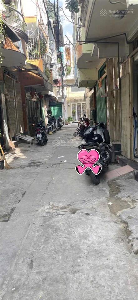 Nhà ngay vị trí vàng của quận 10, nhà sơn lại là như mới, sát hẻm ôto, vị trí vàng của quận 10
