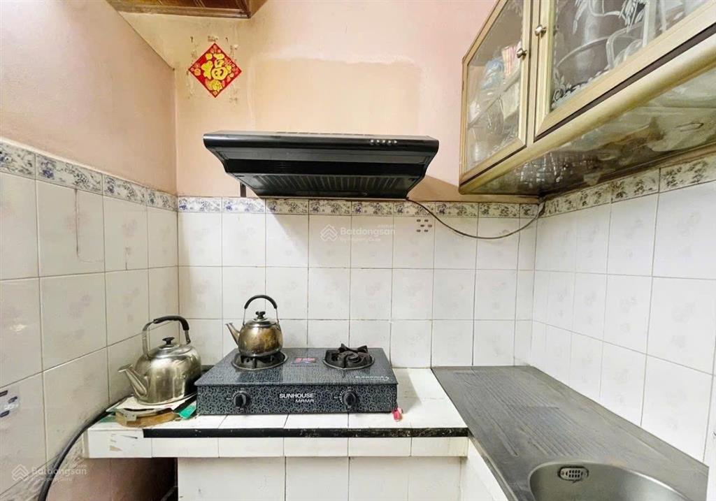 Chính chủ gửi bán nhà 2 sẹc ngay trung tâm quận 1  sát bên quận 3  4  5  7  8  10