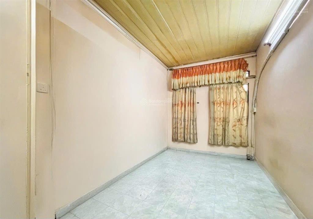 Chính chủ gửi bán nhà 2 sẹc ngay trung tâm quận 1  sát bên quận 3  4  5  7  8  10