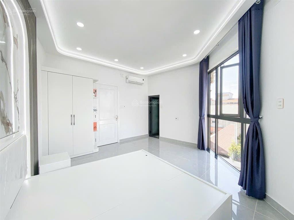 Nhà đẹp, ngang hiếm gần 7m, khu nhà cao tầng, an ninh, gần chợ hiệp tân, chợ ngã tư 4 xã