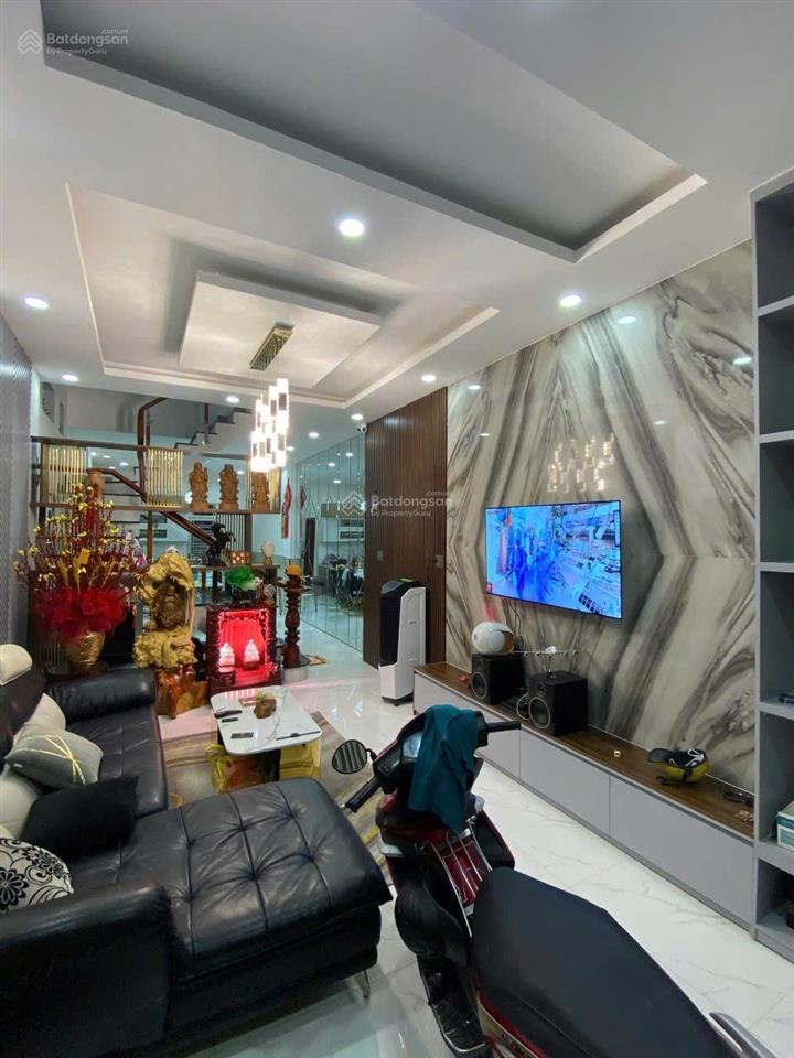  quận 8 nhà đẹp, chủ ngộp cần bán, anh chị nhanh tay có giá tốt, 4pn 5wc, phù hợp cho đại gia đình
