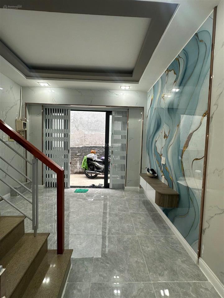  quận 5. nhà 1 sẹc sư vạn hạnh  nhà gần chợ an đông, khách sạn 5 sao windsor plaza