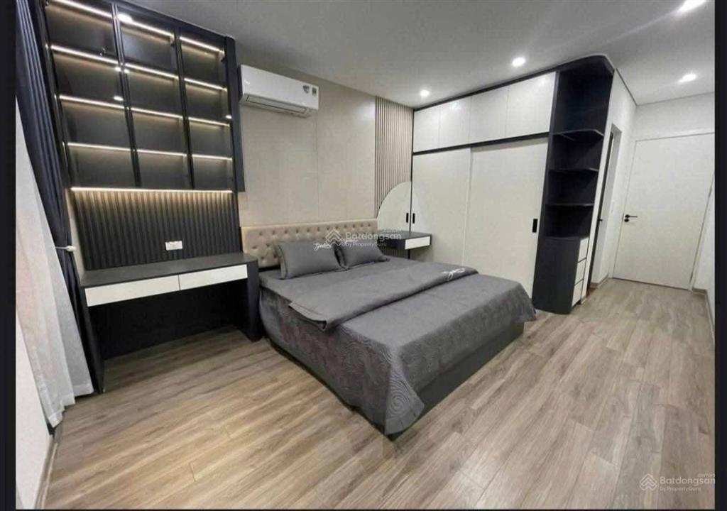 Bán nhà thạch bàn ô tô vào nhà 6 tầng thang máy  full nội thất cao cấp.