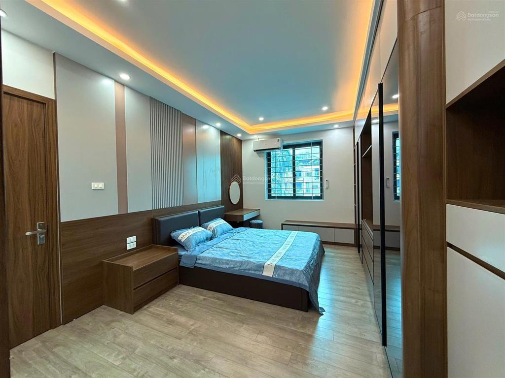 Góc hiếm cầu giấy căn hộ 3 phòng ngủ, full nội thất đẹp xịn tại cc cán bộ bộ kế hoạch & đầu tư.