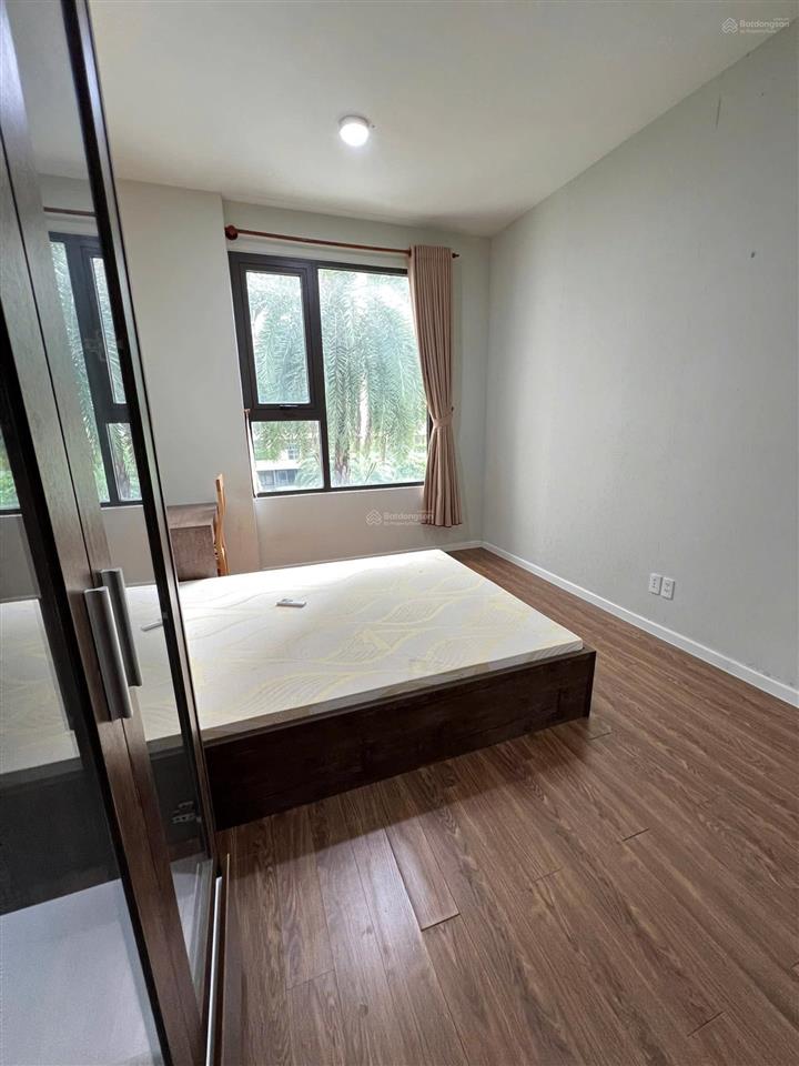 Block c  dt 72m2  2pn,2wc  view sân vườn nội khu đẹp, mát mẽ, giá 5.6 tỷ đang cho thuê 12tr/th