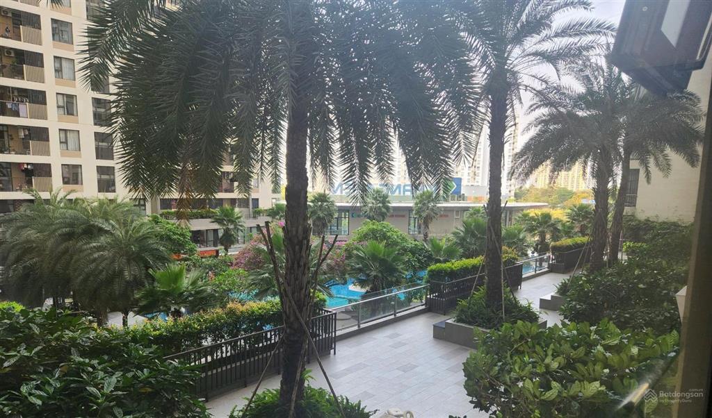 Block c  dt 72m2  2pn,2wc  view sân vườn nội khu đẹp, mát mẽ, giá 5.6 tỷ đang cho thuê 12tr/th