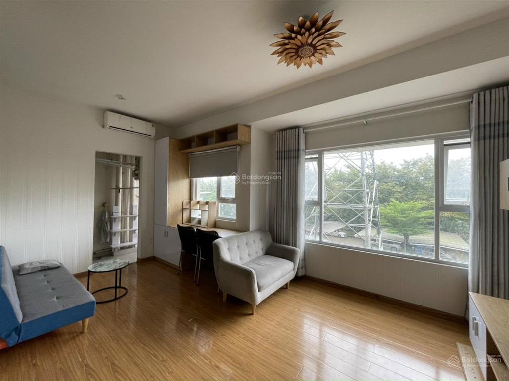 Chính chủ bán anh đào 1pn+ dt 55m view hồ bơi mát mẻ  giá tốt 2,8 tỷ full nt