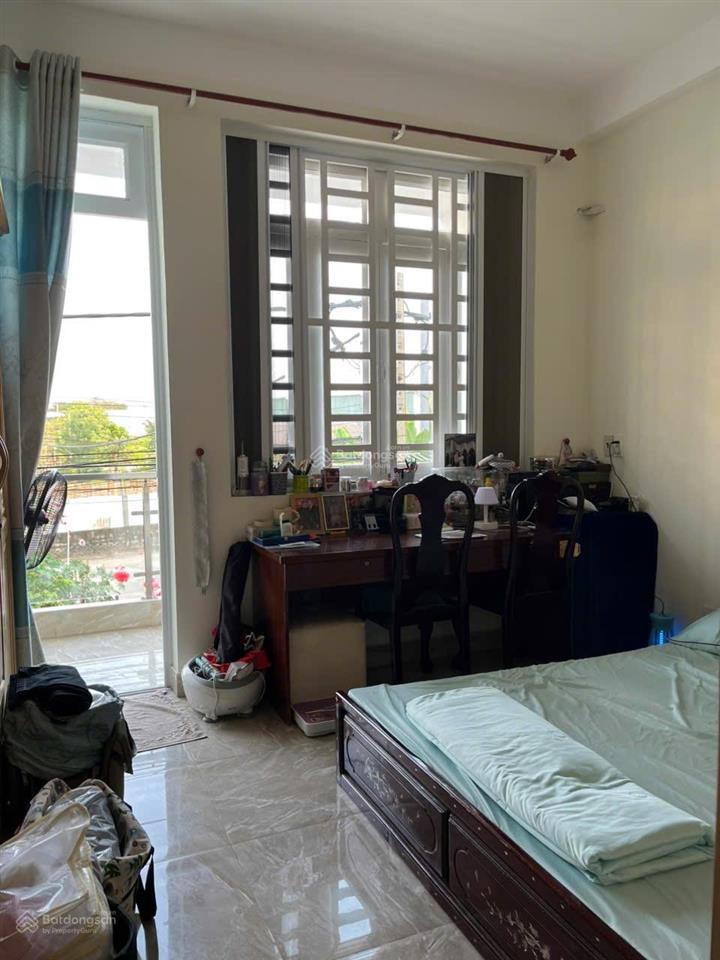 Hạ mạnh 600 triệu bán rẻ nhà 4 tầng, đã hoàn công, dt 50m2, dtsd gần 150m2, 1 sẹc bưng ông thoàn