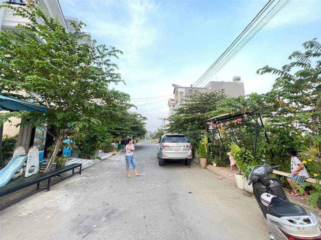 Chủ cần bán nhanh samsung bảo khang  51.5m2  đường bưng ông thoàn cách global city 2km đường nhựa