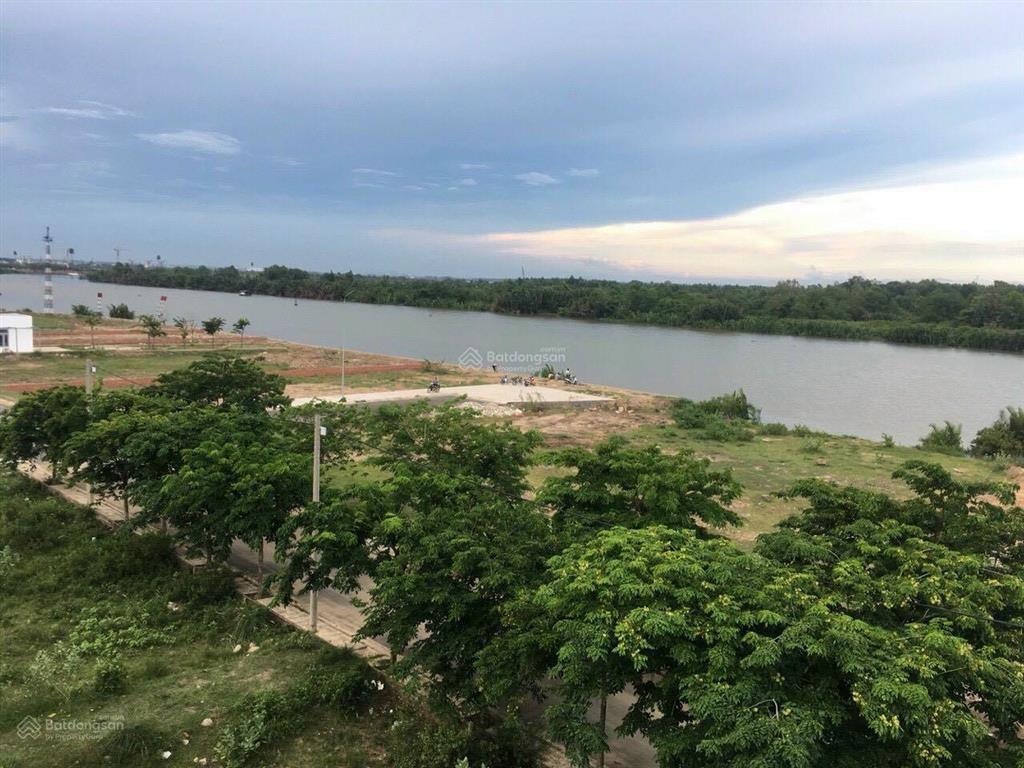 Hàng ngộp đảo kim cương lô q9  70m2  đường thông 10m, sát sông cực mát mẻ, 3,3 tỷ chốt cứng