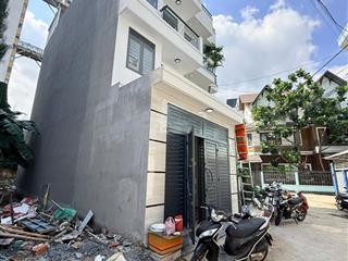 Nhà phố mới xây 4 tầng, số 279 đường liên phường  dt đất 64m2 đường oto né nhau  giá bán 8.5 tỷ