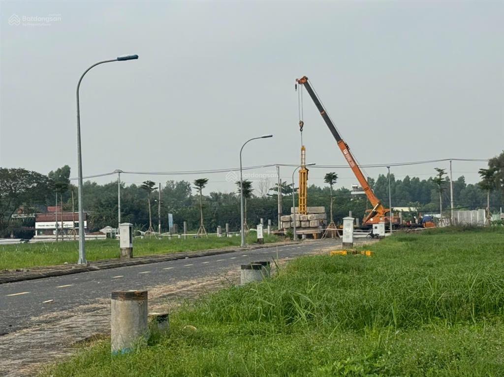 Mở bán siêu phẩm đông tăng long ( phân khu 8) nhà phố 4 tầng chỉ có căn 6.0 tỷ/ căn  sổ hồng riêng