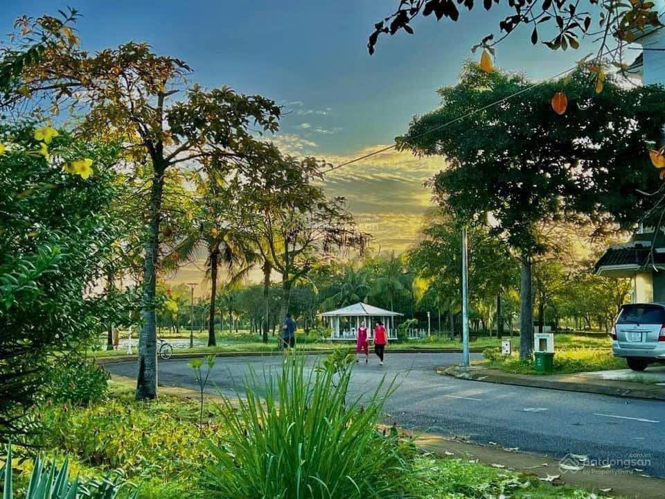 Chủ gửi biệt thự 8x20  lô góc 2 mặt tiền view bờ sông đẹp dự án park riverside  22 tỷ 990