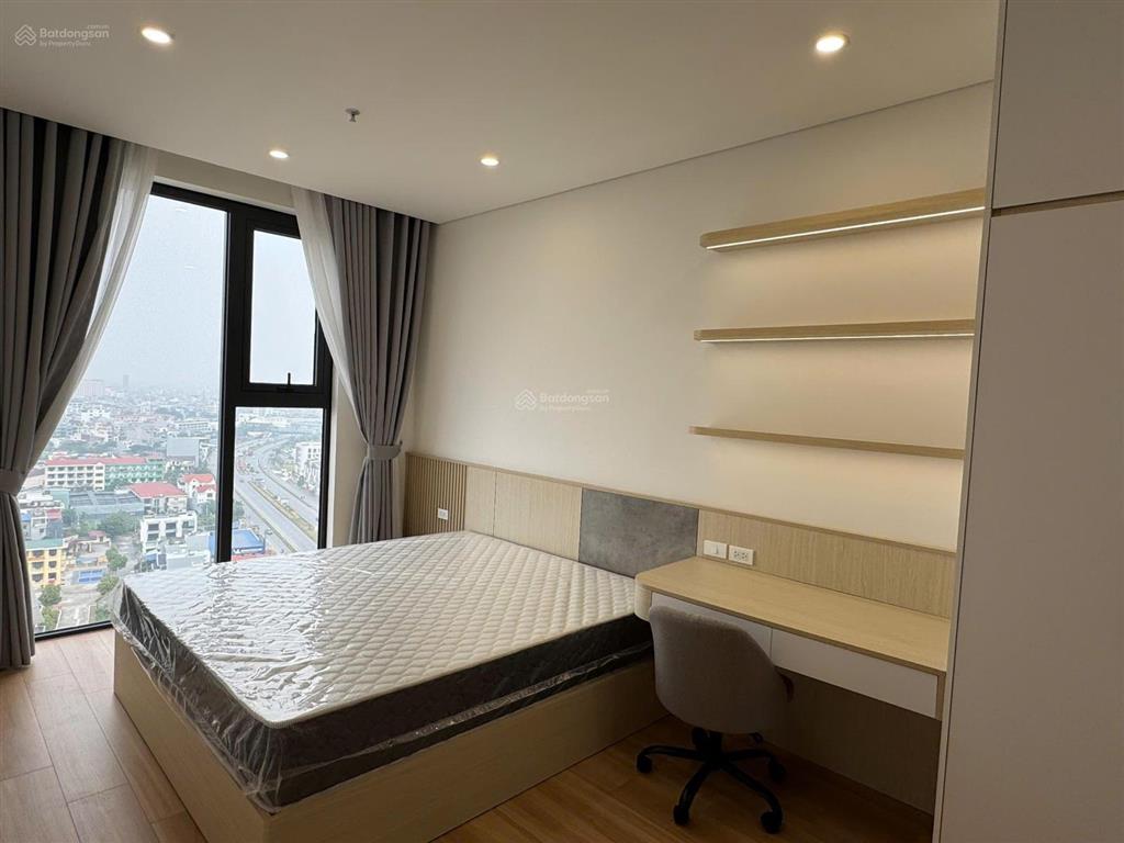 Bán chuyển nhượng căn hộ 2p 71m2 đã có sổ full nội thất xịn xò sentosa sky park cđt singapore