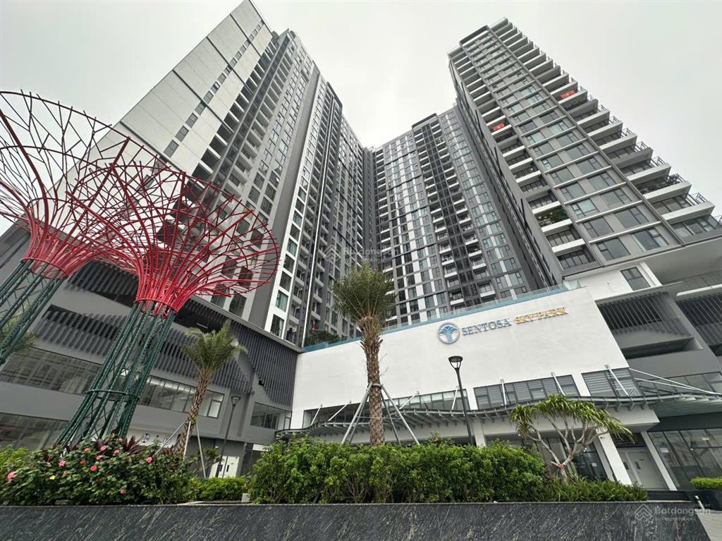 Bán chuyển nhượng căn hộ 2p 71m2 đã có sổ full nội thất xịn xò sentosa sky park cđt singapore
