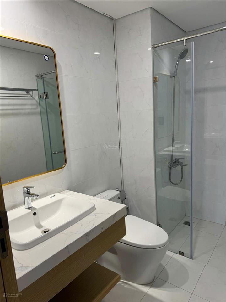Bán chuyển nhượng căn hộ 2p 71m2 đã có sổ full nội thất xịn xò sentosa sky park cđt singapore