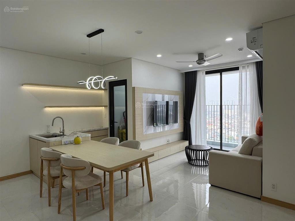 Bán chuyển nhượng căn hộ 2p 71m2 đã có sổ full nội thất xịn xò sentosa sky park cđt singapore