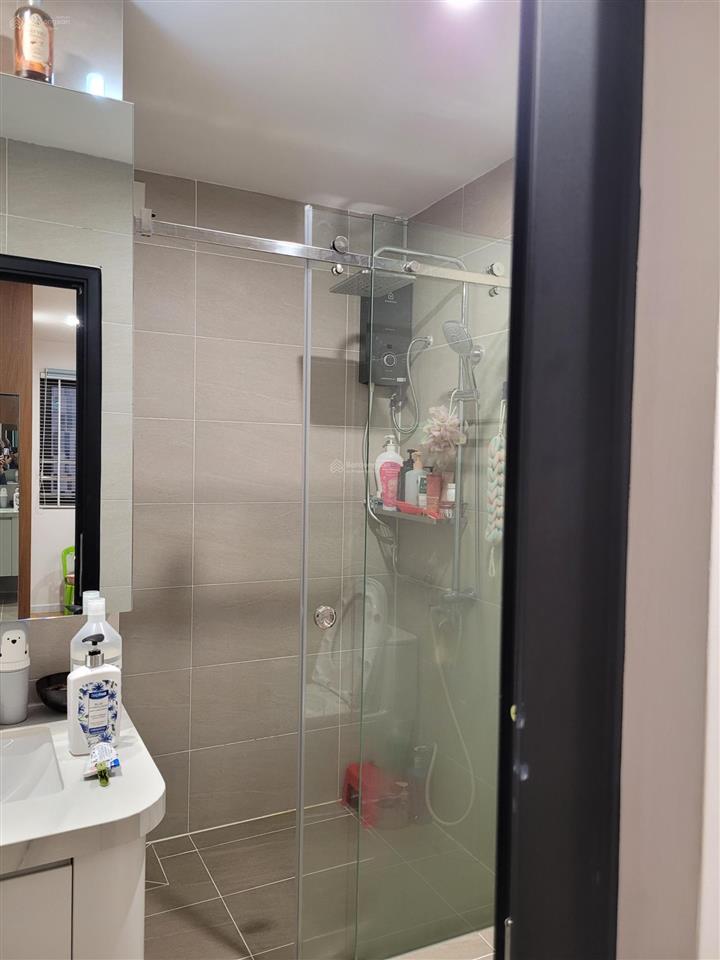 Bán căn hộ góc , 93 m2 ở gần chợ bà chiểu, bình thạnh , giáp ranh quận 1. sổ hồng chính chủ.