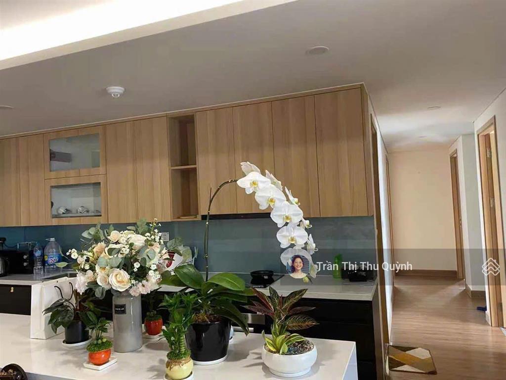 Bán căn hộ 3pn 2vs  128.5m2 ban công hướng mát, giá 13.5 tỷ. dự án sky park tôn thất thuyết