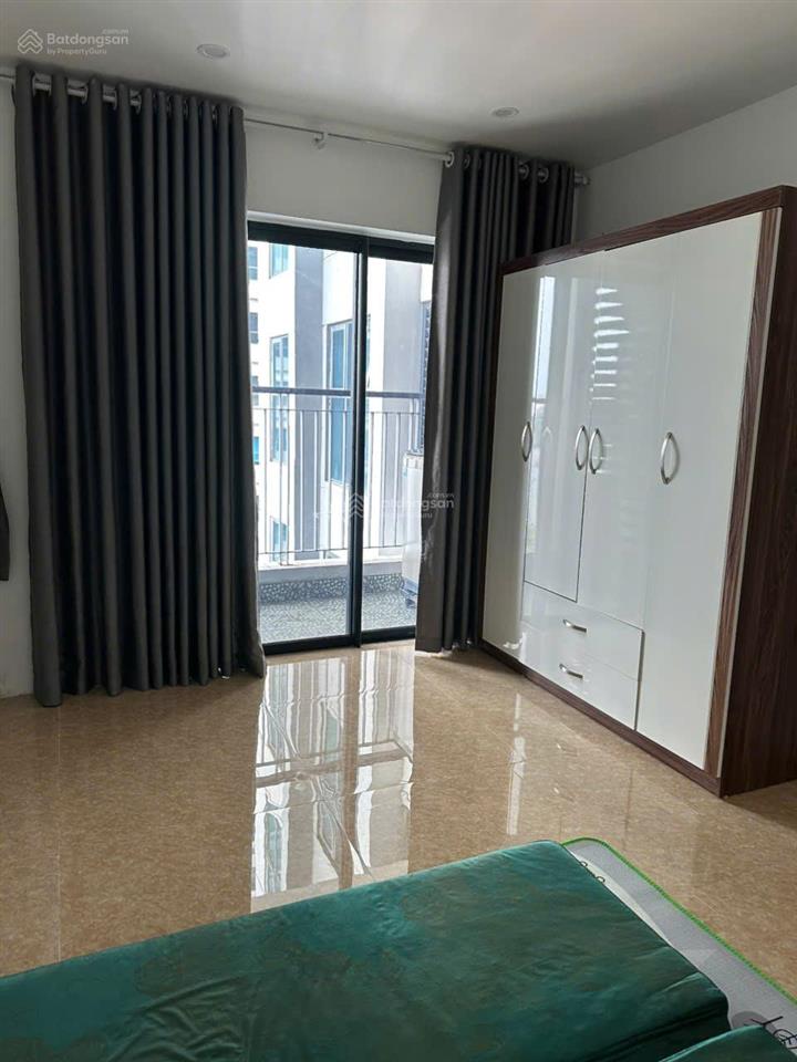 Bán trong tuần goldmark tháp r3 nhà đẹp , 6,2 tỷ , 77m2 , có slot ô tô , view nội khu bể bơi.