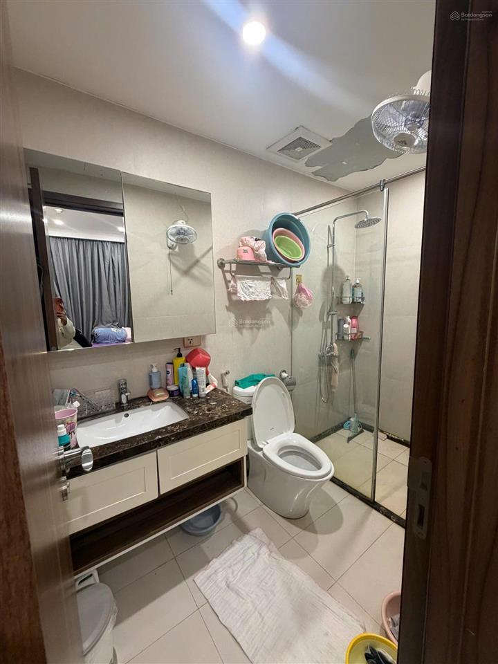 Bán trong tuần căn hộ vinhome greenbay, 2n2vs , 65m2 , view hồ , toà g2 , 7,5 tỷ công chứng ngay.