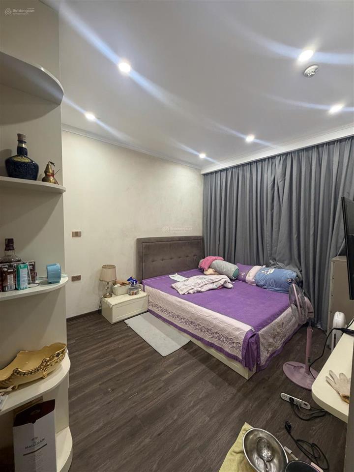 Bán trong tuần căn hộ vinhome greenbay, 2n2vs , 65m2 , view hồ , toà g2 , 7,5 tỷ công chứng ngay.