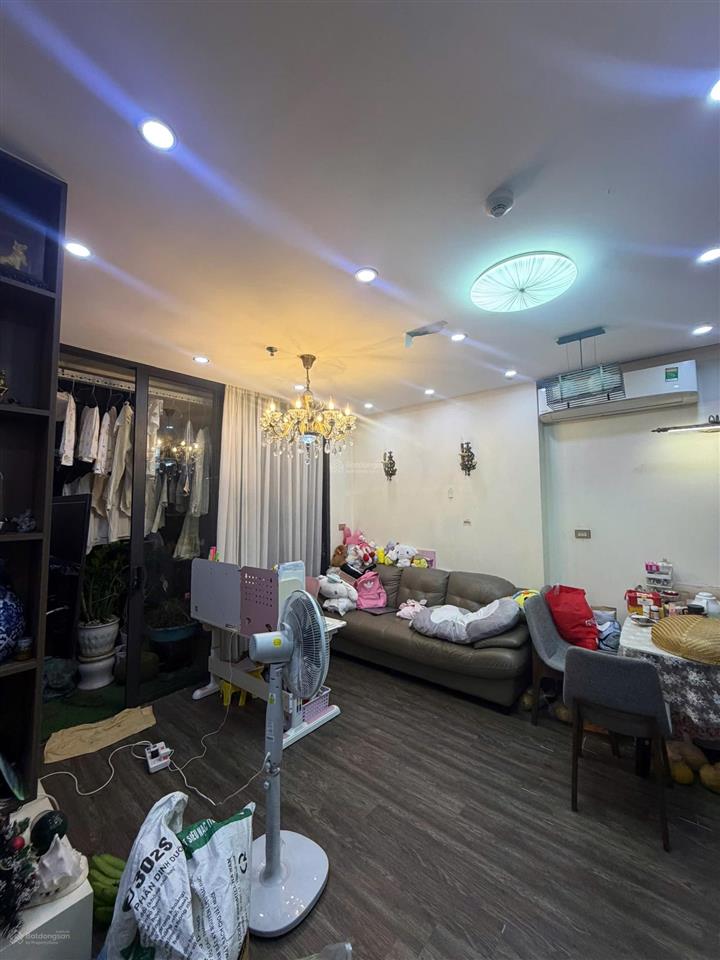 Bán trong tuần căn hộ vinhome greenbay, 2n2vs , 65m2 , view hồ , toà g2 , 7,5 tỷ công chứng ngay.