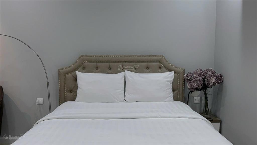 Giá chốt studio full nt đẹp d'capital, 34m2, tháp c2, tầng cao, view trực diện tdh, 3,5tỷ bao hết