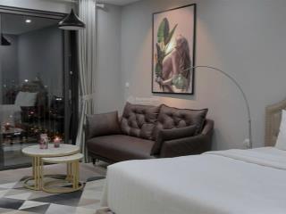 Giá chốt studio full nt đẹp d'capital, 34m2, tháp c2, tầng cao, view trực diện tdh, 3,5tỷ bao hết