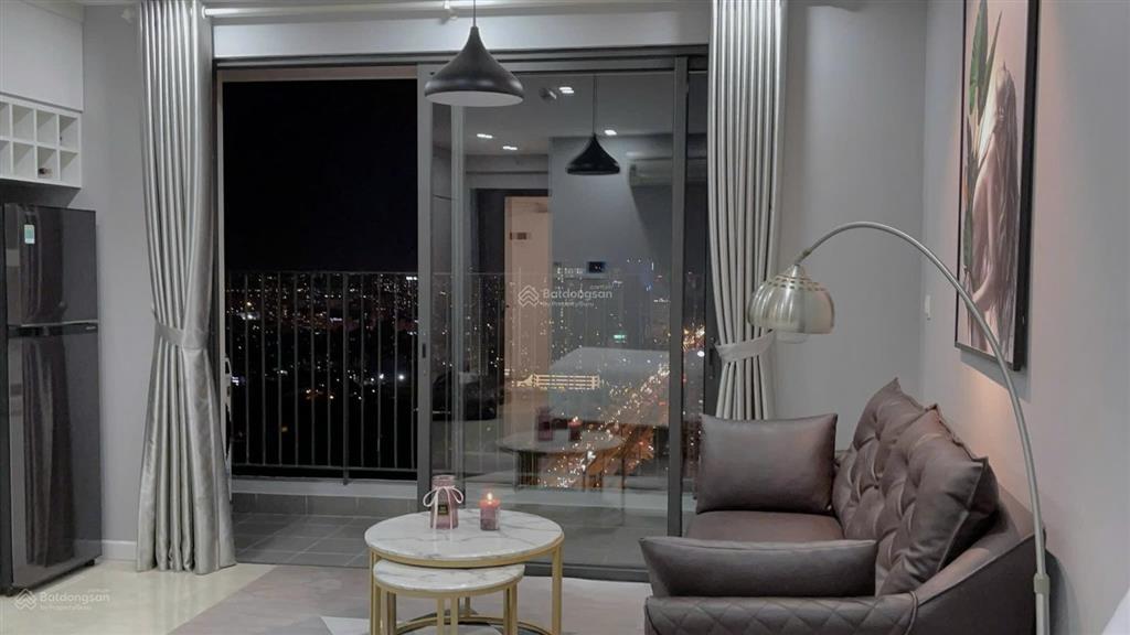 Giá chốt studio full nt đẹp d'capital, 34m2, tháp c2, tầng cao, view trực diện tdh, 3,5tỷ bao hết