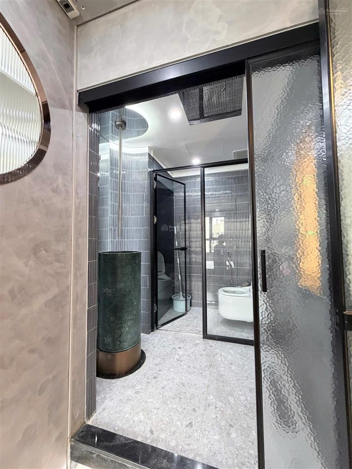 Bán căn hộ 1,5n sửa 1n đẹp tại d'capital, view trực diện hồ, chủ thiện chí bán giá 5,4 tỷ có tl