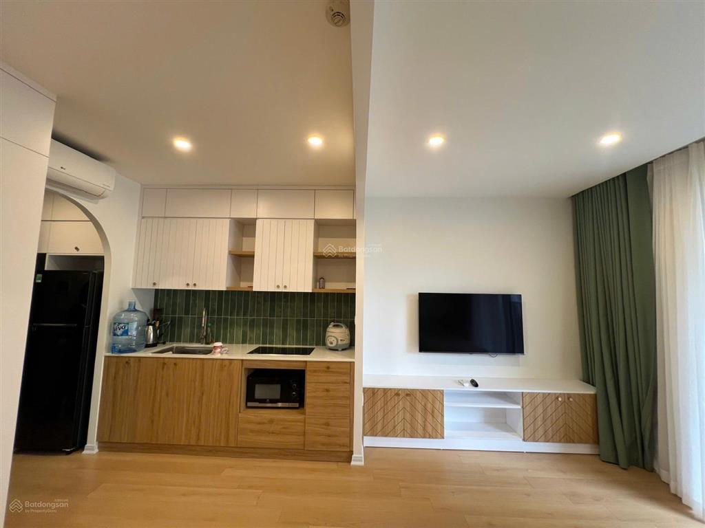 Bán nhanh studio tâm huyết, nội thất vừa làm, nhà đẹp sẵn hợp đồng thuê 14tr, view hồ, giá tốt
