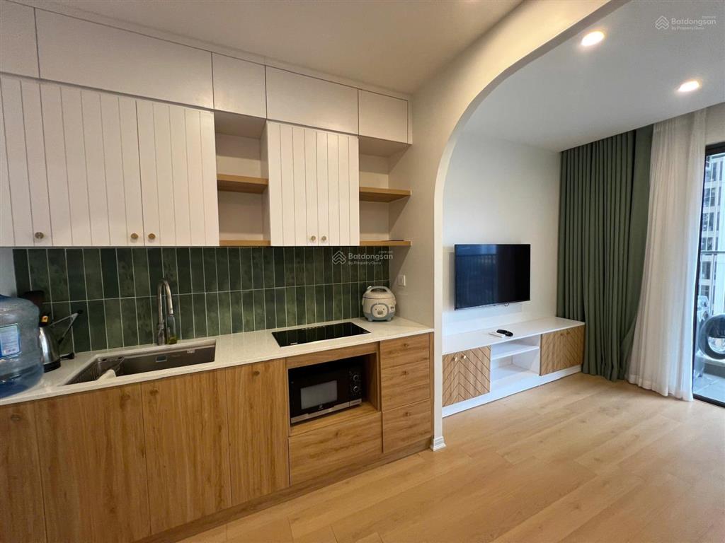 Bán nhanh studio tâm huyết, nội thất vừa làm, nhà đẹp sẵn hợp đồng thuê 14tr, view hồ, giá tốt