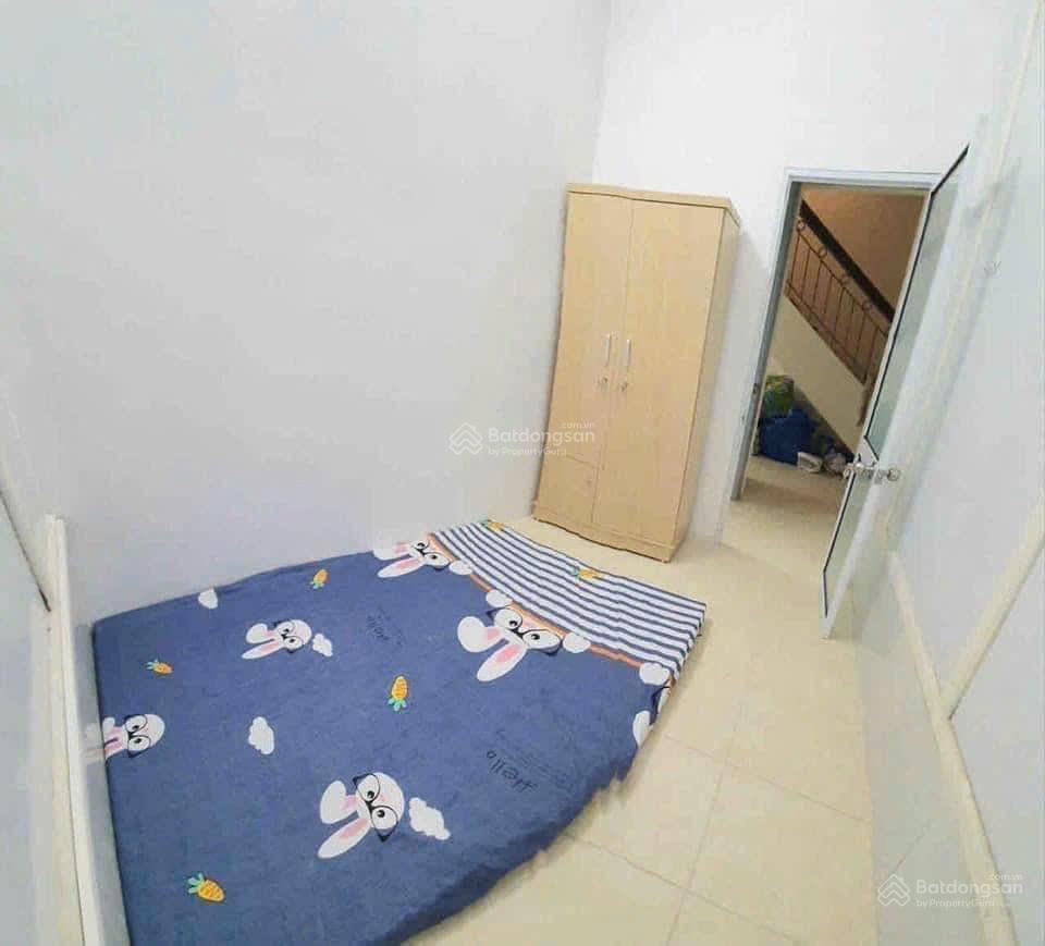 Cho thuê phòng tại lạc long quân giá chỉ 1tr5 ở 1 người