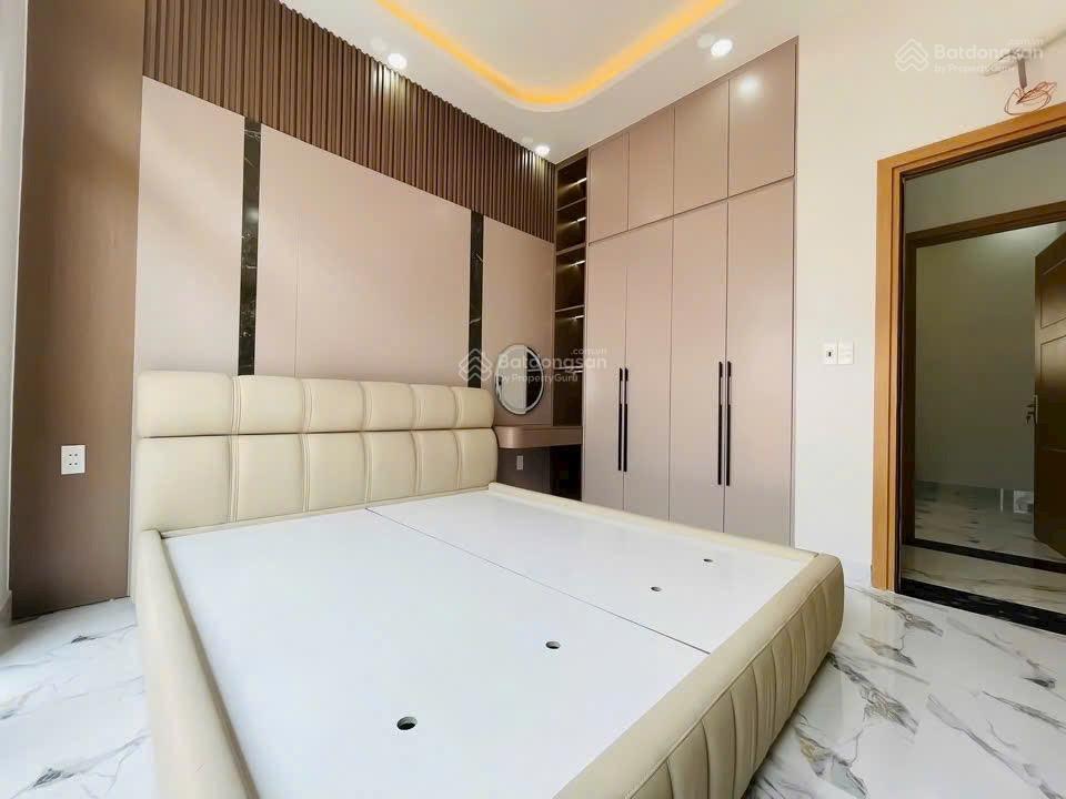 Nhà 1 lầu mới hoàn thiện full nội thất đẹp hẻm 3m huỳnh tấn phát, q7  cách hxh chỉ 30m