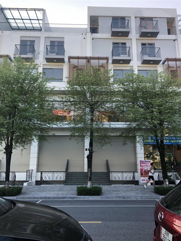 Cho thuê shophouse đẹp vị trí vàng tại the manor central park