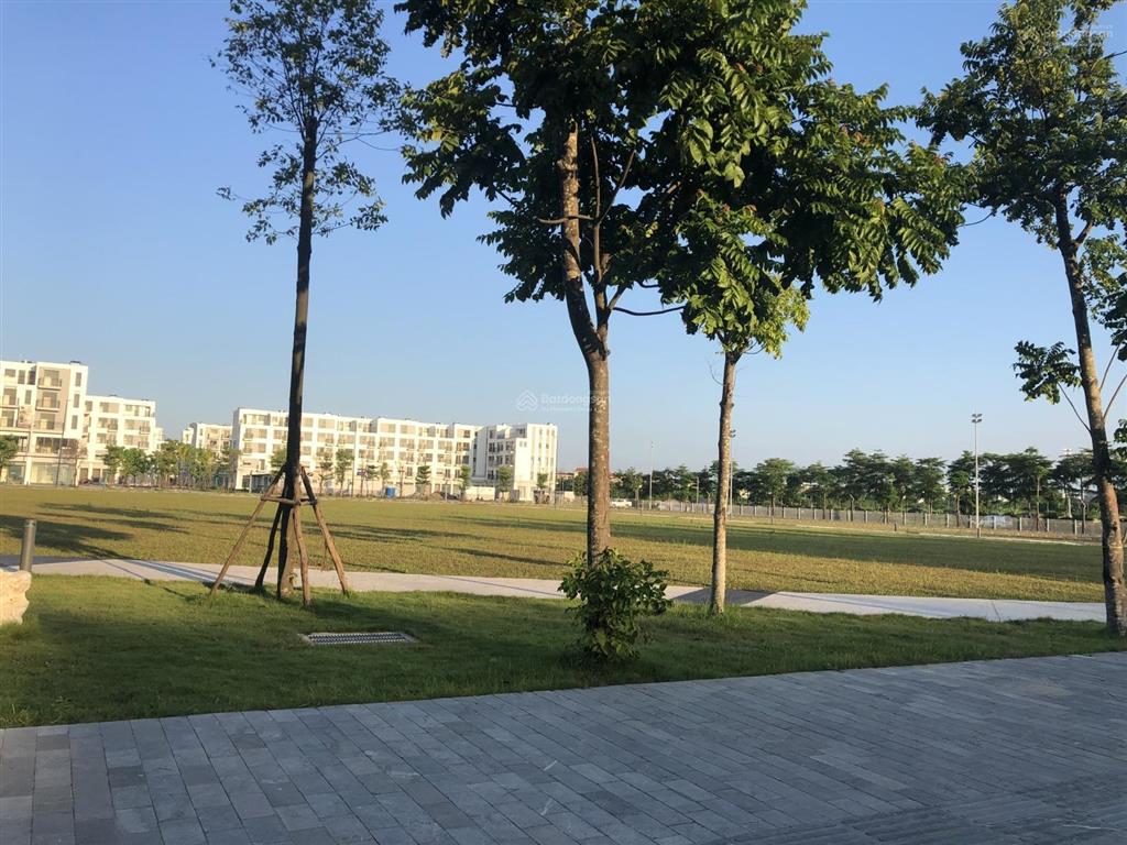 Cho thuê shophouse đẹp vị trí vàng tại the manor central park