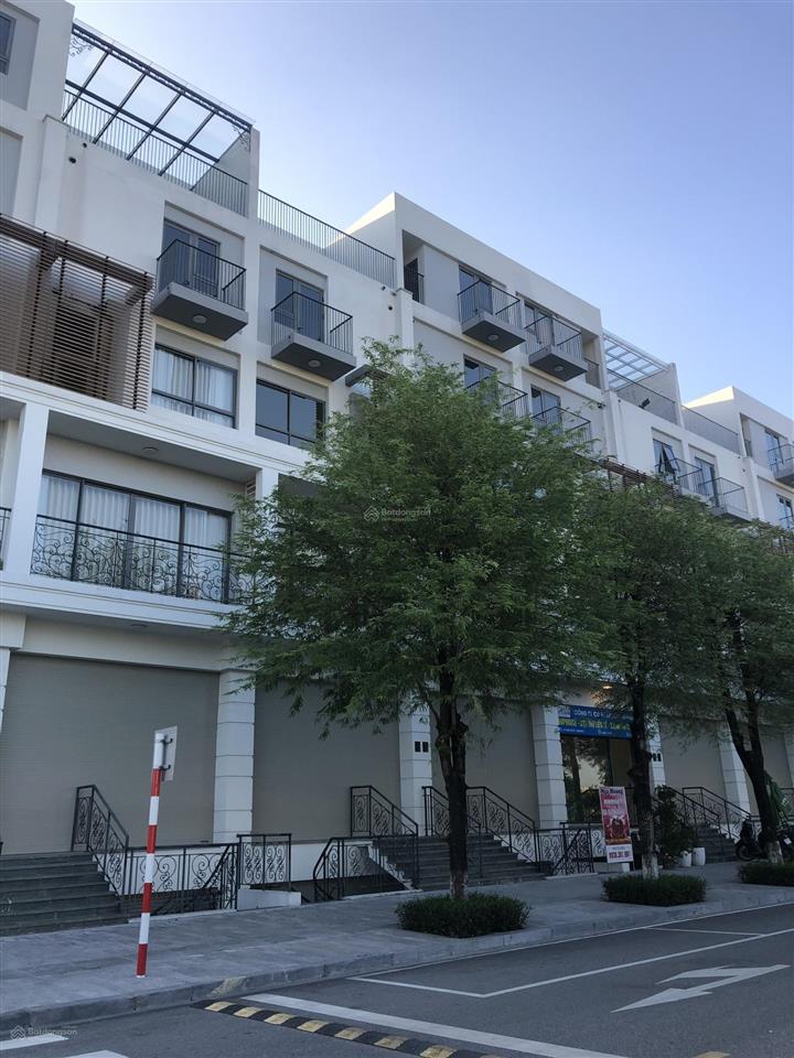 Cho thuê shophouse đẹp vị trí vàng tại the manor central park