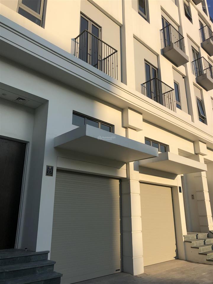 Cho thuê shophouse đẹp vị trí vàng tại the manor central park
