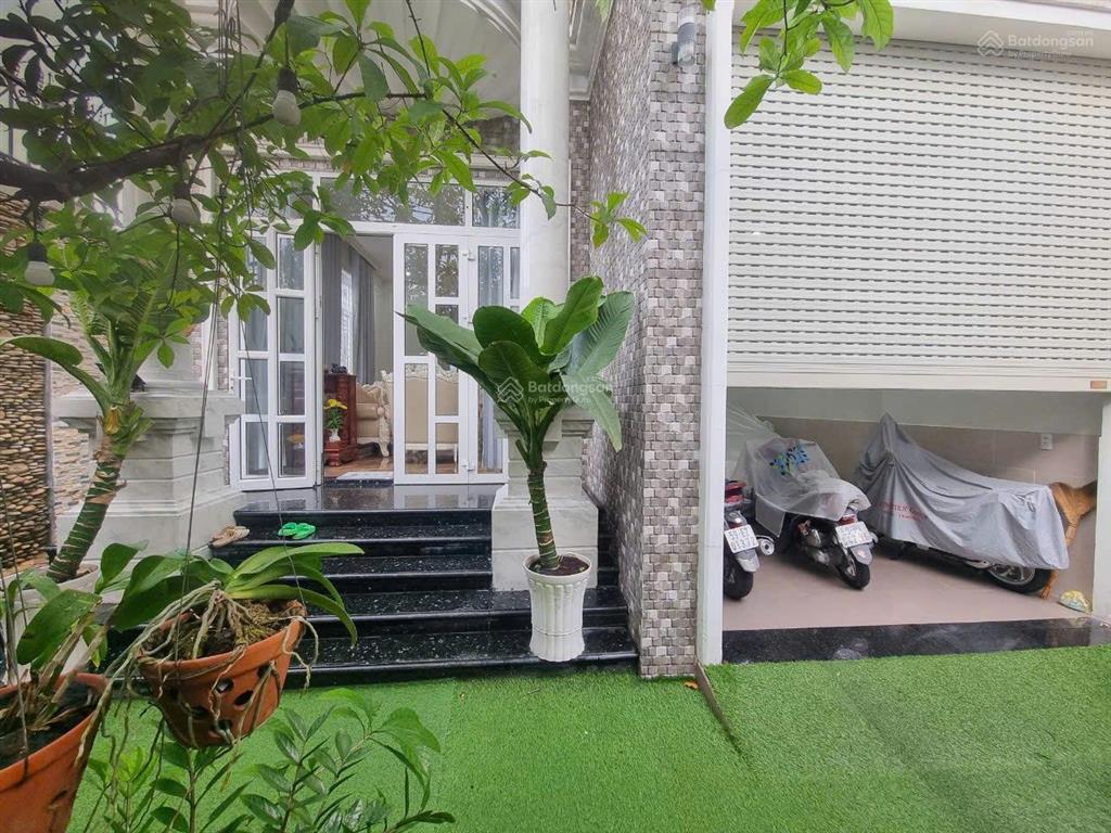 Bán biệt thự đường trần văn quang p10 tân bình 9 x 21 nhà 2 lầu giá chỉ 33.5 tỷ tl