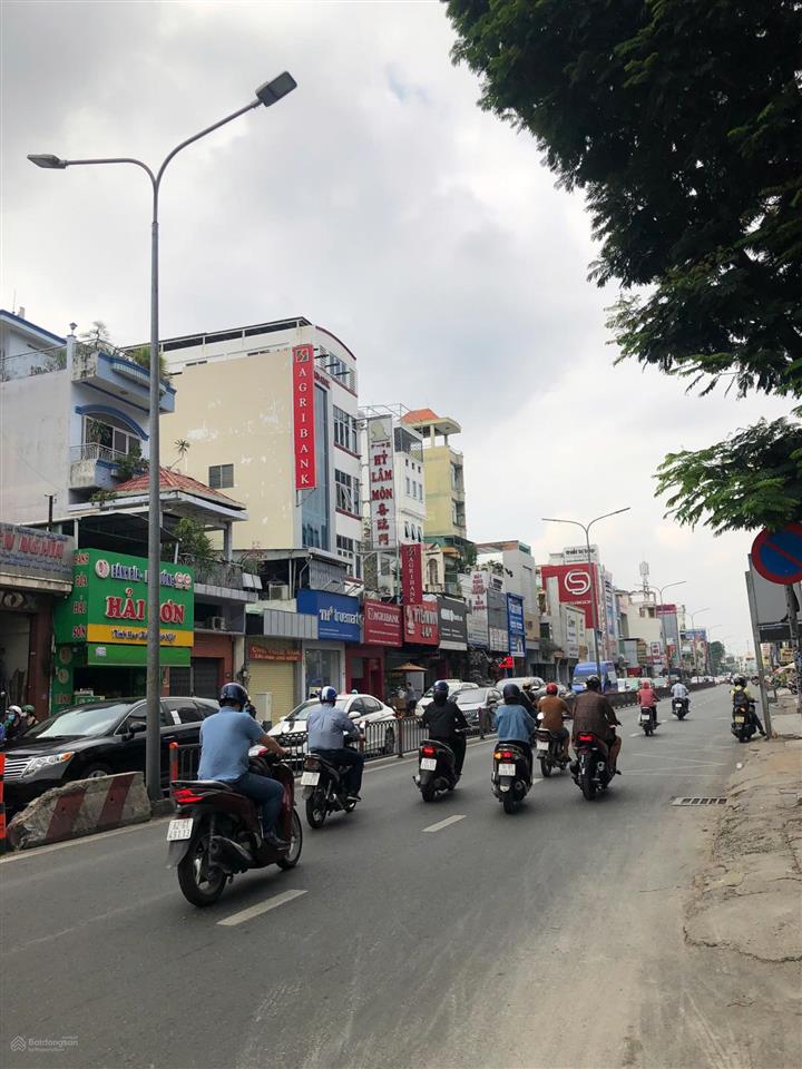 Bán nhà mt thụt đường út tịch, phường 4, tân bình, dt 4.35 x 14, nhà 4 lầu, giá 14.5 tỷ còn tl