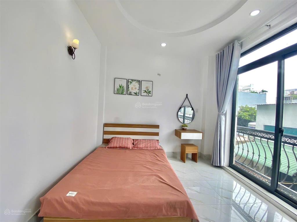 Bán nhà 2 lầu sân thượng 4pn giá 2,35tỷ đường liên khu 5  6 bình tân